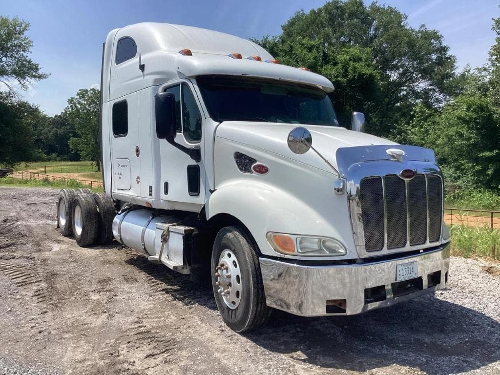 Image of Peterbilt 387 Primary image