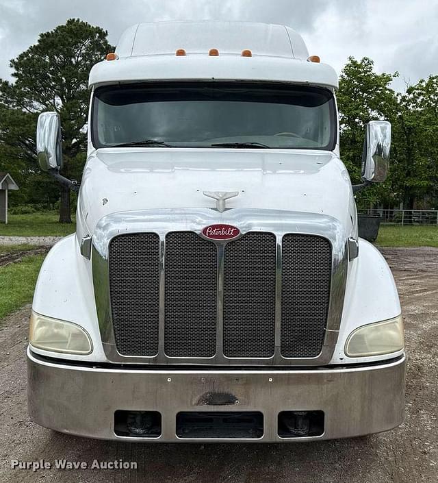 Image of Peterbilt 387 equipment image 1