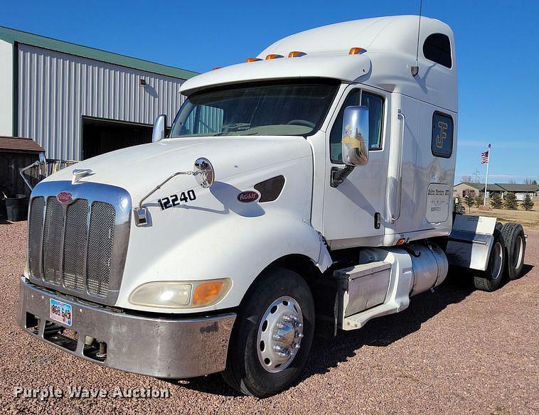 Image of Peterbilt 387 Primary image