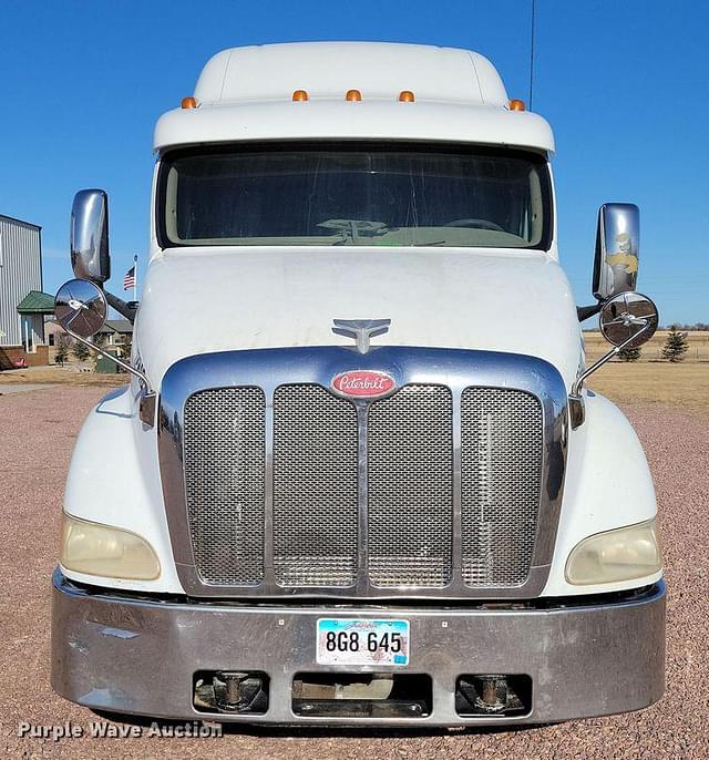 Image of Peterbilt 387 equipment image 1