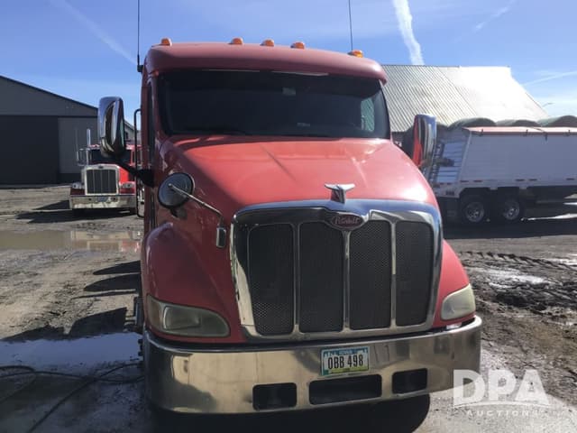 Image of Peterbilt 387 equipment image 1
