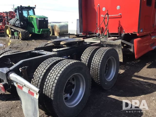 Image of Peterbilt 387 equipment image 3