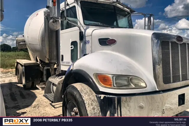 Image of Peterbilt PB335 equipment image 3