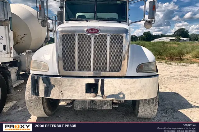 Image of Peterbilt PB335 equipment image 2