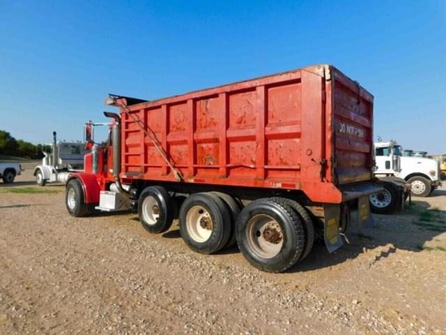 Image of Peterbilt Undetermined equipment image 1