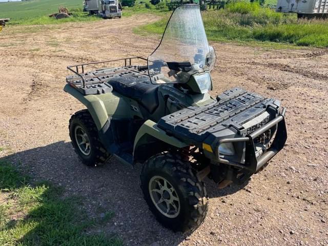 Image of Polaris Sportsman 800 equipment image 1