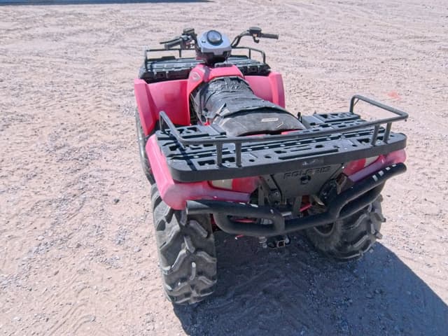 Image of Polaris Sportsman 700 equipment image 2