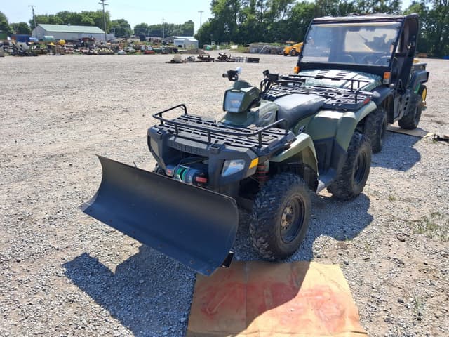 Image of Polaris Sportsman 800 equipment image 2