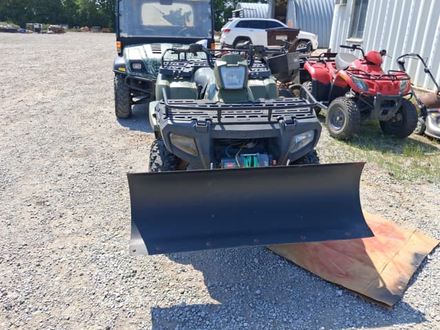 Image of Polaris Sportsman 800 equipment image 4