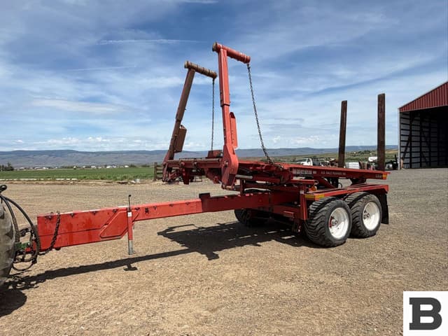 Image of Pro Ag Bale Runner 16K equipment image 1