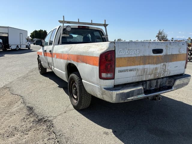 Image of Dodge Ram 2500 equipment image 2