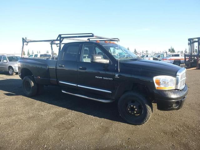 Image of Dodge Ram 3500 equipment image 1