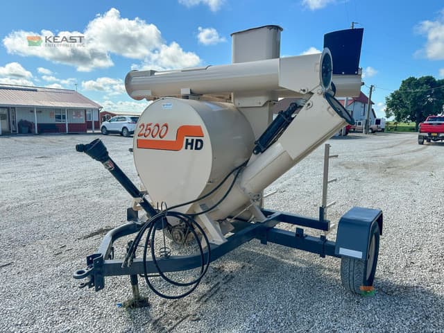 Image of REM 2500 equipment image 2