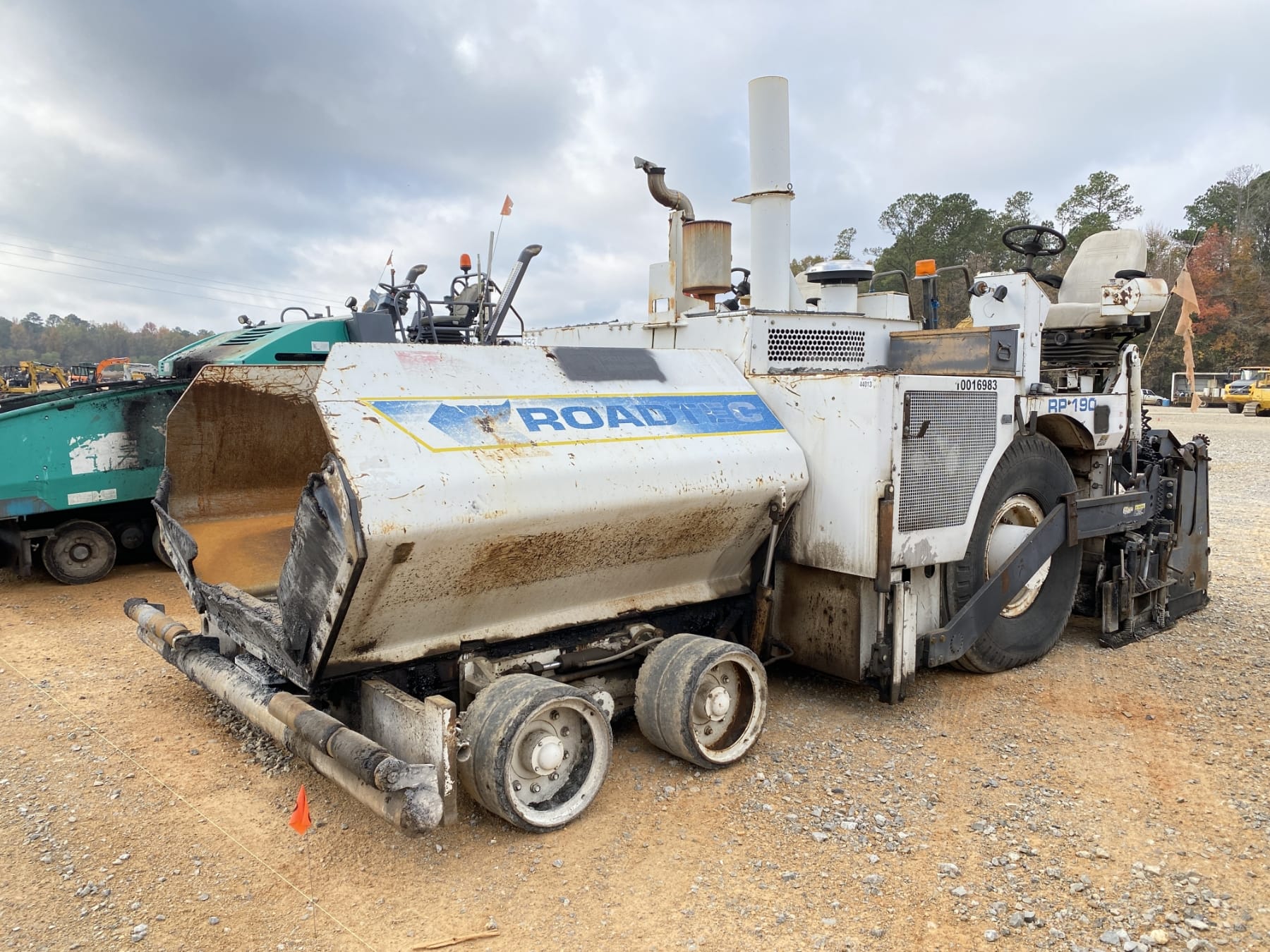 2006 Roadtec RP190 Equipment Image0