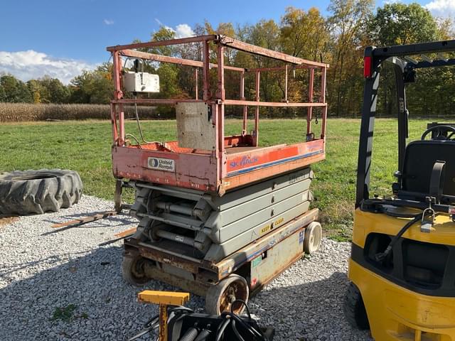 Image of Sky Jack SJ4632 equipment image 2