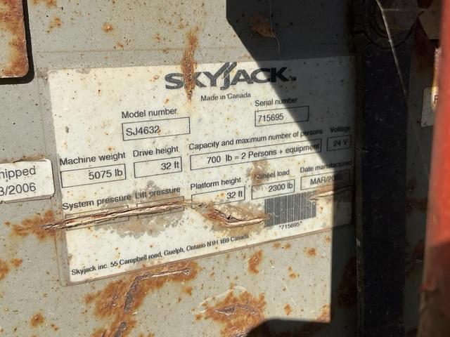 Image of Sky Jack SJ4632 equipment image 4