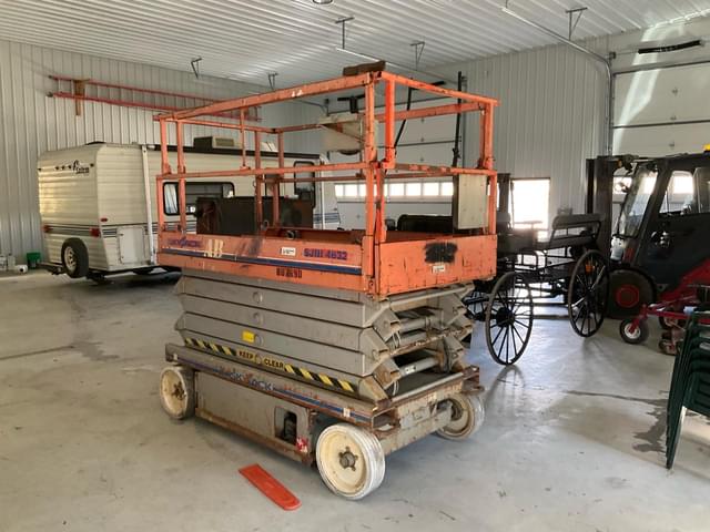 Image of Sky Jack SJ4632 equipment image 1