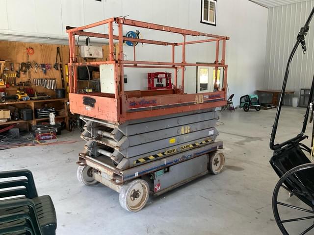 Image of Sky Jack SJ4632 equipment image 2