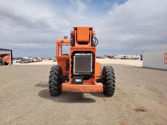 Image of Skytrak 6042 equipment image 3