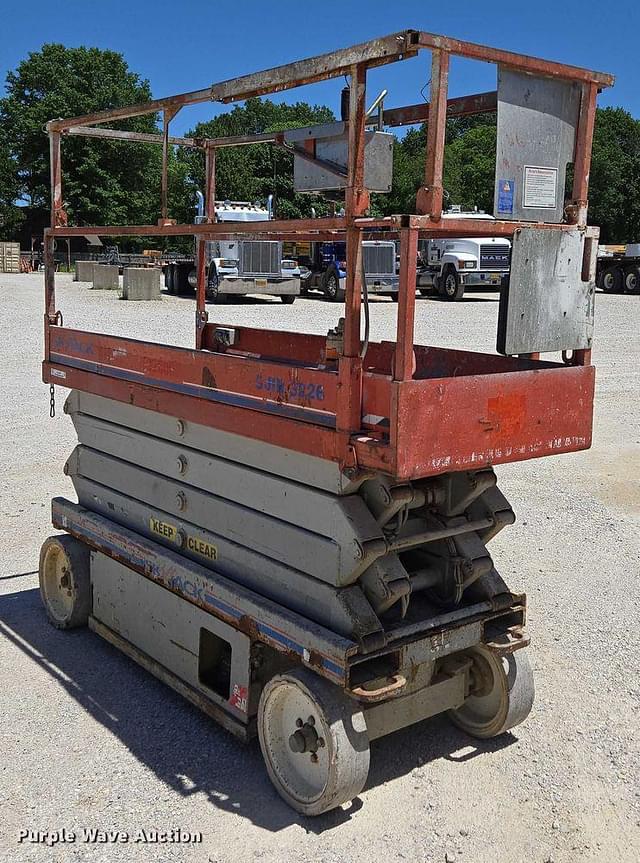 Image of Sky Jack SJ3226 equipment image 2