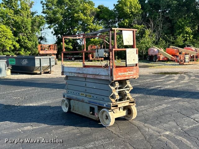 Image of Sky Jack SJ3226 equipment image 2