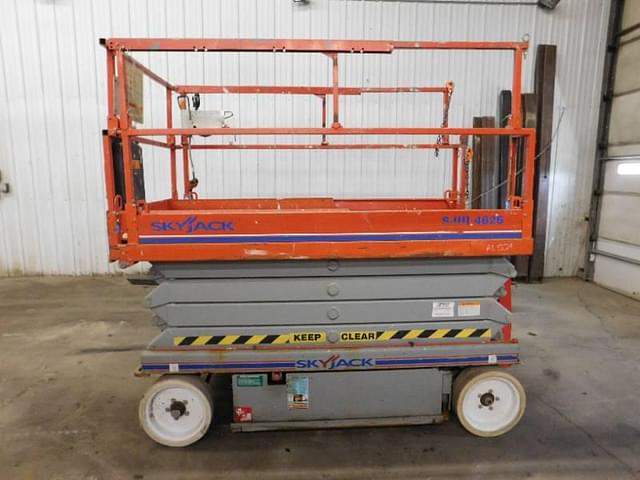 Image of Sky Jack SJ4626 equipment image 1