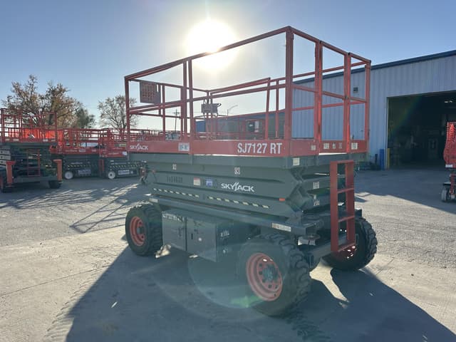 Image of Sky Jack SJ7127RT equipment image 1