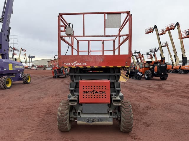 Image of Sky Jack SJ7135RT equipment image 2