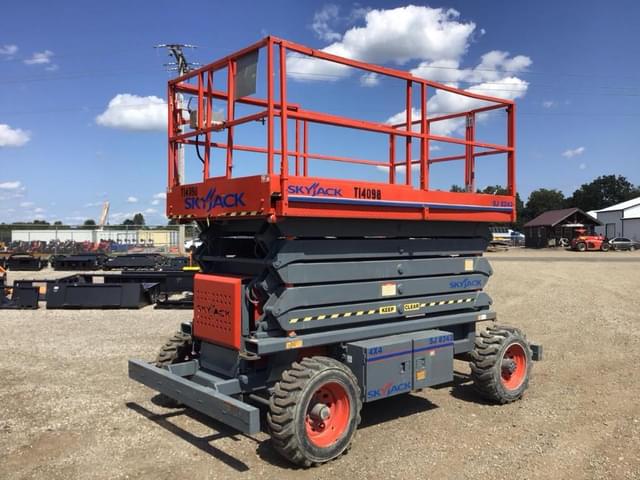 Image of Sky Jack SJ8243RT equipment image 3