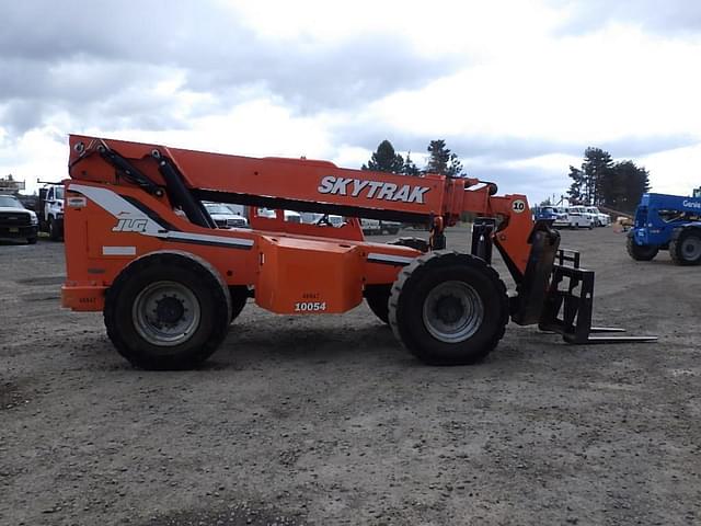 Image of Skytrak 10054 equipment image 2