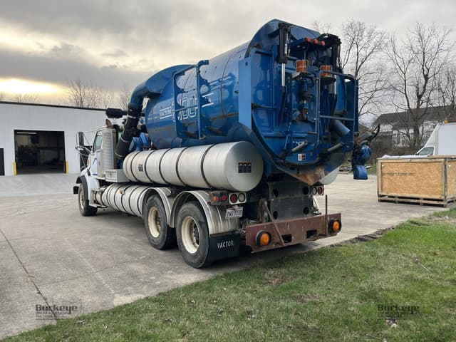 Image of Sterling L7500 equipment image 4