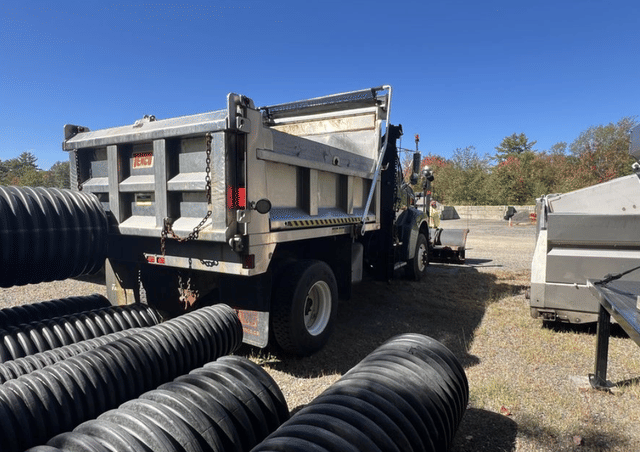 Image of Sterling L8500 equipment image 4