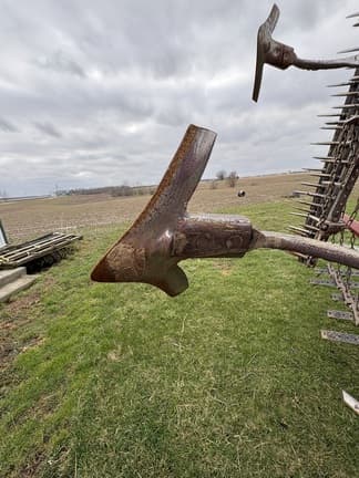 Image of Sunflower 6332-26 equipment image 4