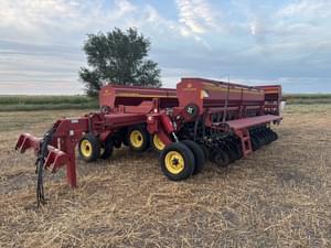 2006 Sunflower 9433 Image