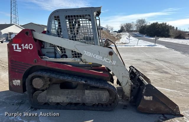 Image of Takeuchi TL140 equipment image 3