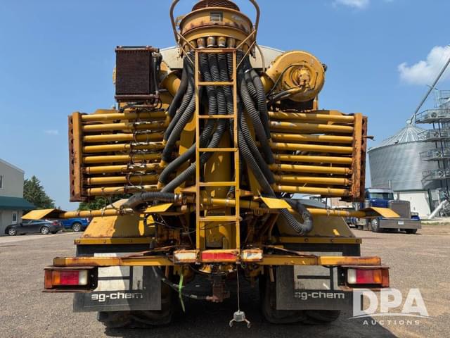 Image of Ag-Chem Terra-Gator 8103 equipment image 3