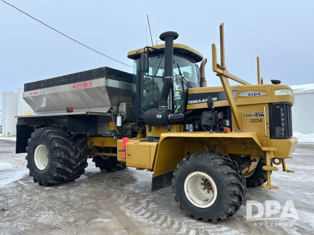 2006 Terra-Gator 8104 Equipment Image0