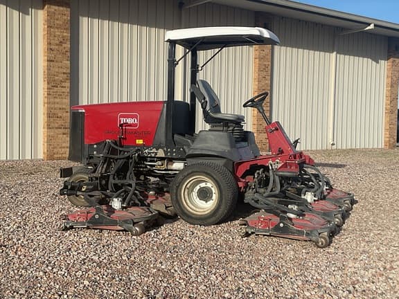 Image of Toro Groundsmaster 4700-D equipment image 2