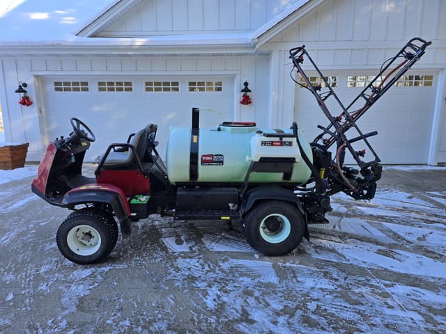 Image of Toro Multi Pro 5700D equipment image 1