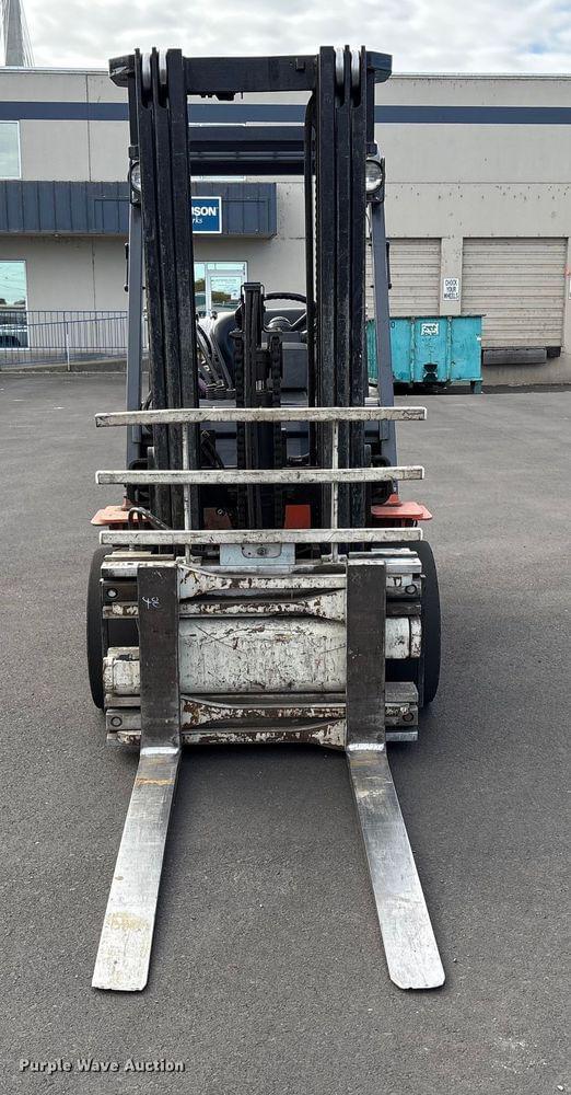 Image of Toyota 7FGU30 equipment image 1