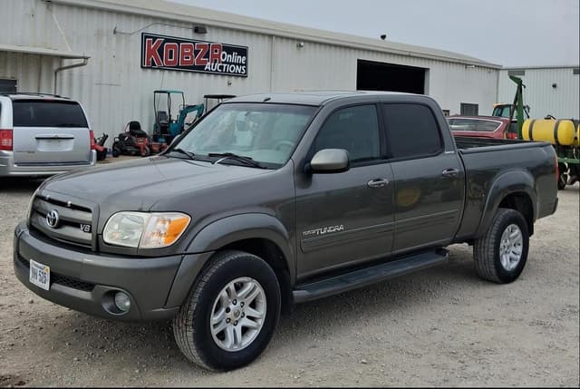 Image of Toyota Tundra equipment image 1