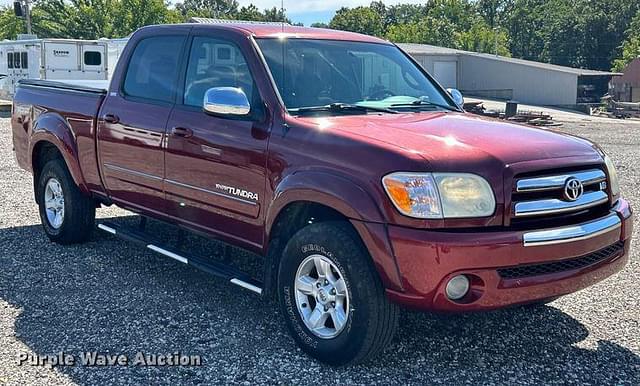 Image of Toyota Tundra SR5 equipment image 2