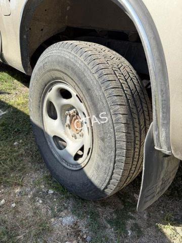 Image of Toyota Tundra equipment image 2