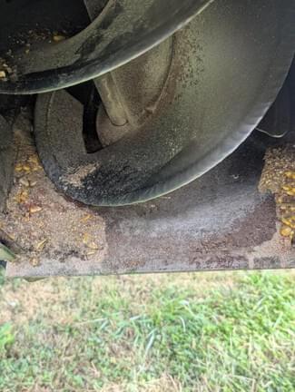 Image of Unverferth 5000 equipment image 4