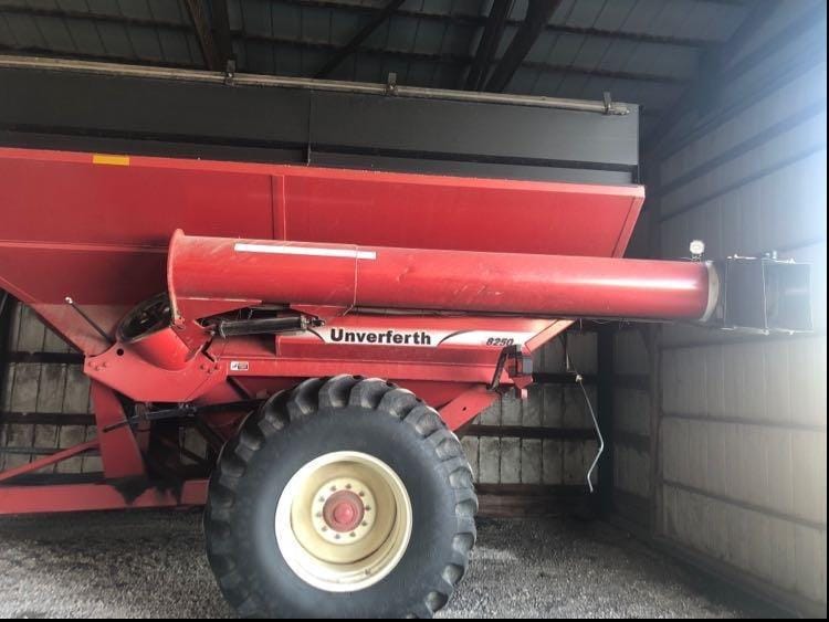 2006 Unverferth 8250 Equipment Image0