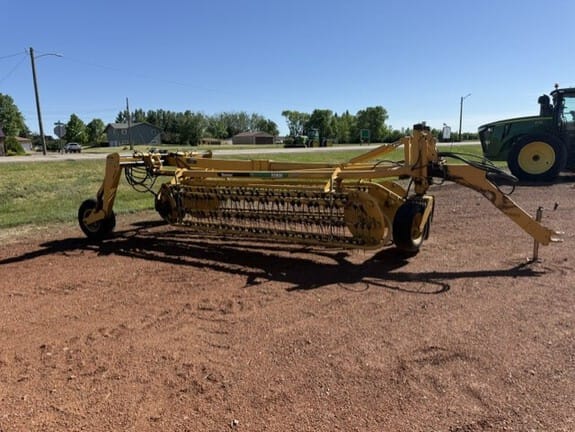 2006 Vermeer R2800 Equipment Image0