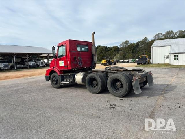 Image of Volvo D12 equipment image 2