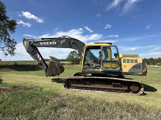 Image of Volvo EC210B LC equipment image 1