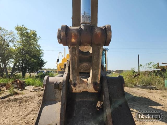Image of Volvo EC700 equipment image 2