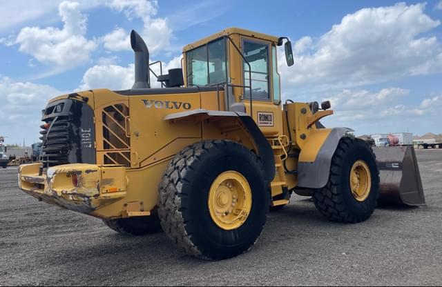 Image of Volvo L110E equipment image 3